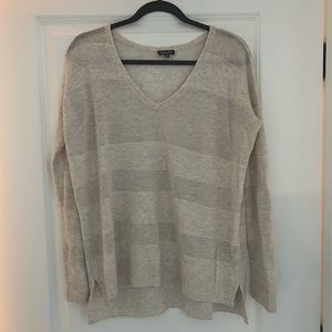 Splendid designer women’s sweaters size small. Cream striped sweater.